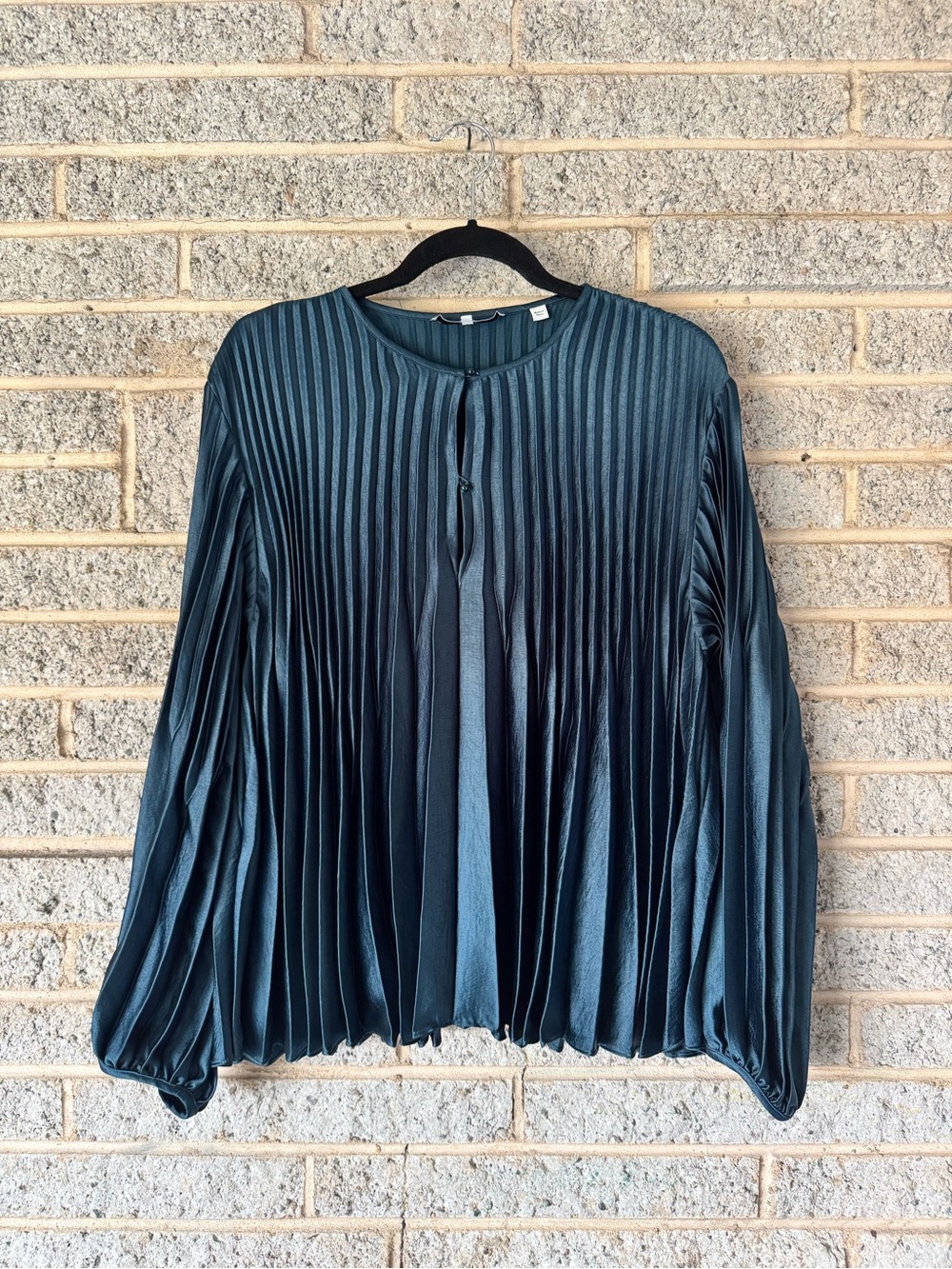 NWOT Vince Pleated Plissé Satin Blouse Teal Blue Green L